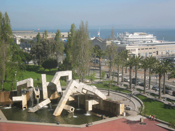 A fountain in Embarcadero Center