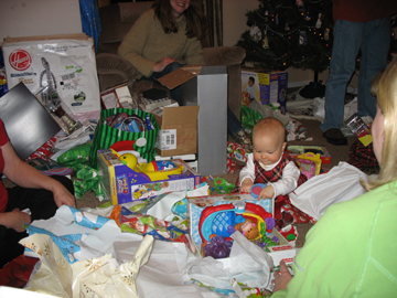 Sydney opening a present