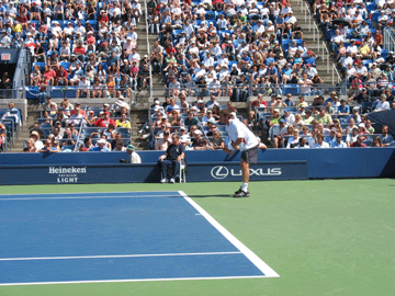 Marat Safin preparing for the point