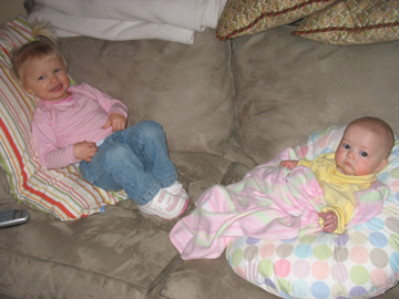 The girls watching tv